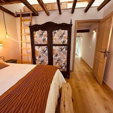 Aqui Me Quedo Catedral Con Garaje * Burgo