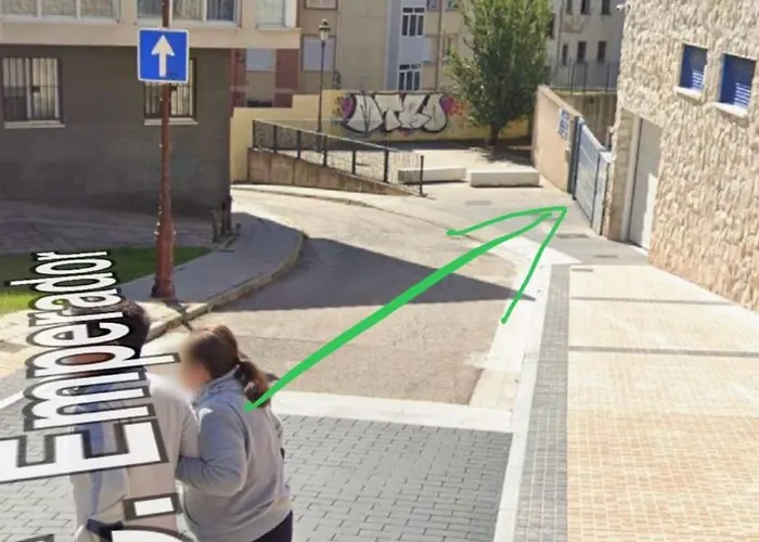 Aqui Me Quedo Catedral Con Garaje Apartament Burgo